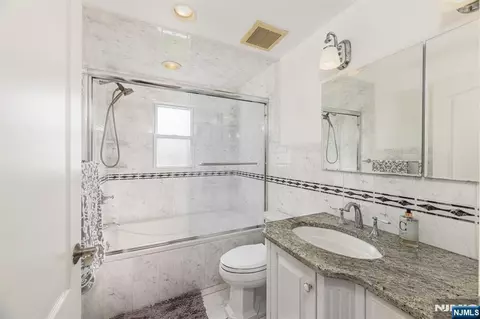 Bath - 376 Chelsea St, Paramus, NJ 07652 photo 1 of 1