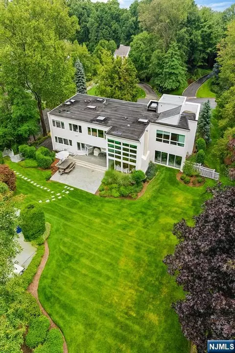 View/Area - 44 Adams Dr, Cresskill, NJ 07626 photo 1 of 1