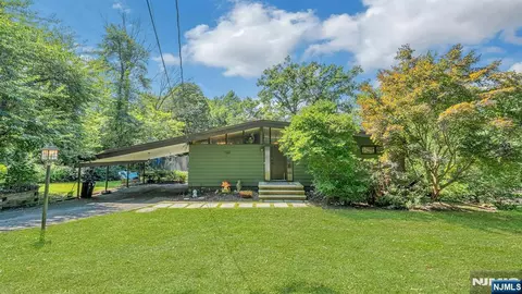 110 Cupsaw Ave, Ringwood, NJ 07456