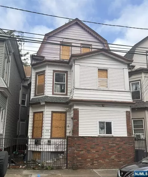 276 Carroll St, Paterson, NJ 07501
