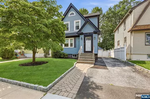 24 Anderson Ave, Bergenfield, NJ 07621