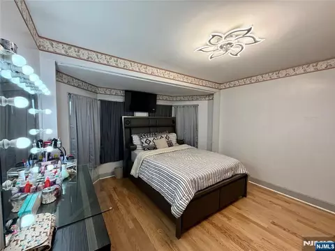 Bedroom - 39 Pangborn Pl, Hackensack, NJ 07601 photo 2 of 7