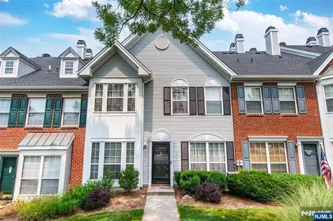 1066 Chedworth Cir, Mahwah, NJ 07430