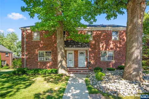 1267 Anderson Ave #32, Fort Lee, NJ 07024
