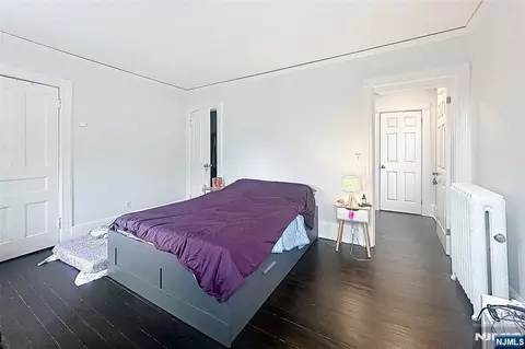Bedroom - 2 Hillside Ave, Summit, NJ 07901 photo 3 of 8