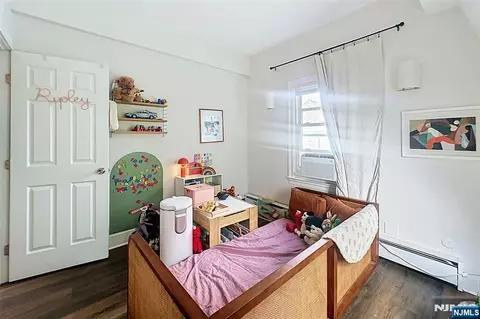 Bedroom - 2 Hillside Ave, Summit, NJ 07901 photo 7 of 8