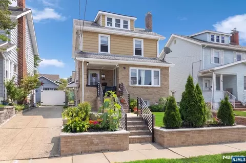 18 Newell Pl, North Arlington, NJ 07031