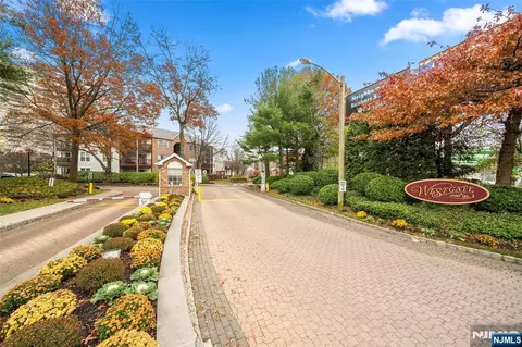 1420 Westgate Dr #8109, Fort Lee, NJ 07024