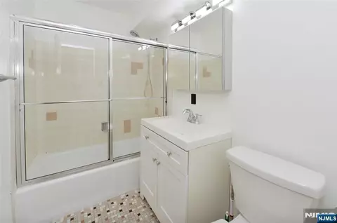 Bath - 25 Jefferson St #3D, Hackensack, NJ 07601 photo 1 of 1