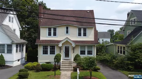 352 Demarest Ave, Oradell, NJ 07649