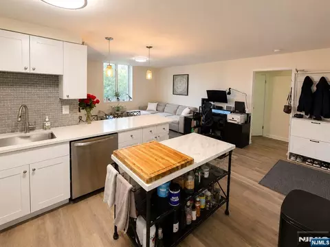 520 Newark Pompton Tpke #214X, Pequannock Township, NJ 07444