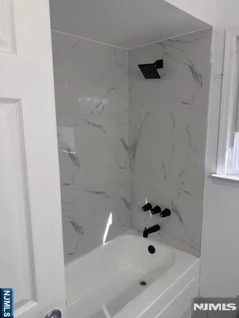 Bath - 60 Greenrale Ave, Wayne, NJ 07470 photo 6 of 7