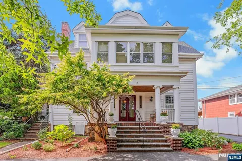 111 Grand Pl, Kearny, NJ 07032