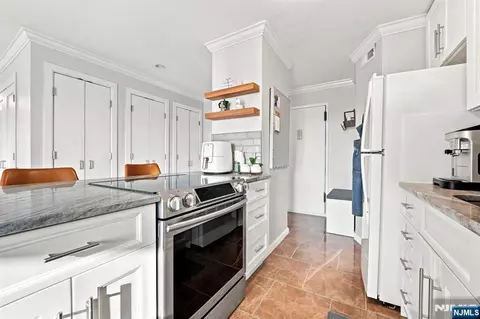 Kitchen - 125 Prospect Ave #18D, Hackensack, NJ 07601 photo 3 of 3