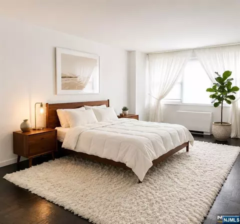 6600 Boulevard E #21J, West New York, NJ 07093