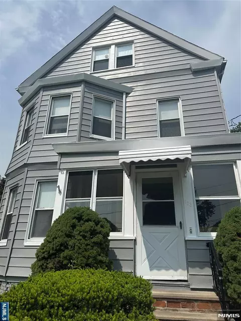 153 High St, West Orange, NJ 07052