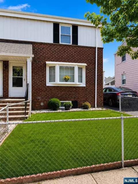 241 Highland Ave, Kearny, NJ 07032