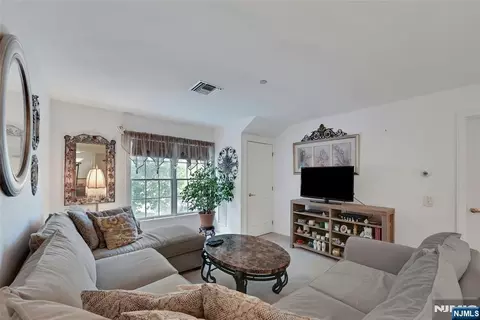 Other - 189 Forest Ave #411, Paramus, NJ 07652 photo 1 of 4