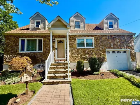 333 Kingsland Ave, Lyndhurst, NJ 07071