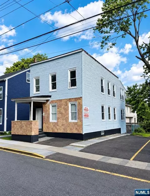 8-10 N 3rd, Paterson, NJ 07522