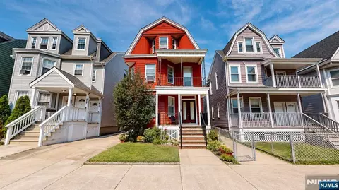 167 16th St, East Orange, NJ 07017