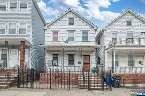 212 Garside St, Newark, NJ 07104