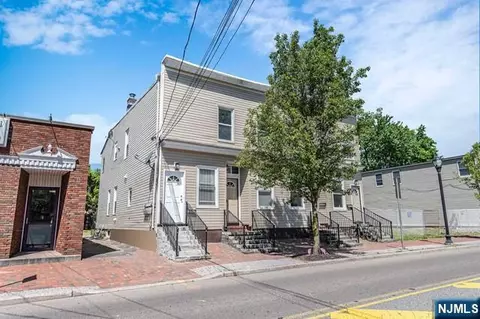 Exterior - 1099-1101 Ringwood Ave, Haskell, NJ 07420 photo 2 of 2