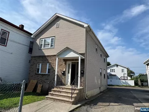 25 Ryerson Ave, Paterson, NJ 07502