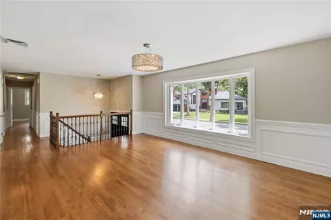 Living - 377 Chelsea St, Paramus, NJ 07652 photo 1 of 5