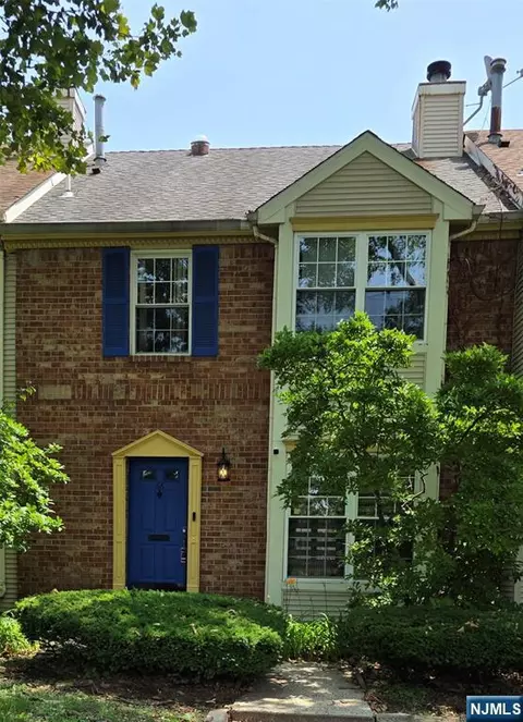 88 Richmond St, Newark, NJ 07103