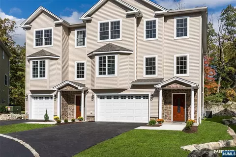 5 Stanley, Wanaque, NJ 07465