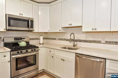 Kitchen - 347 Forest Ave, Paramus, NJ 07652 photo 2 of 4