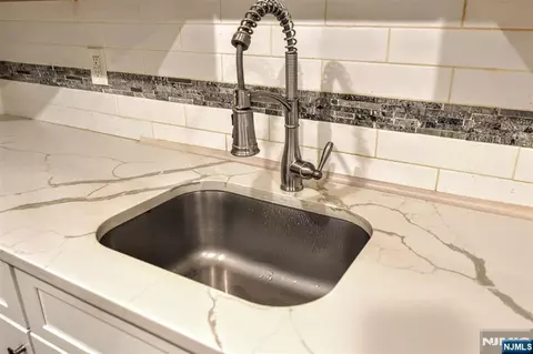 Kitchen - 347 Forest Ave, Paramus, NJ 07652 photo 3 of 4