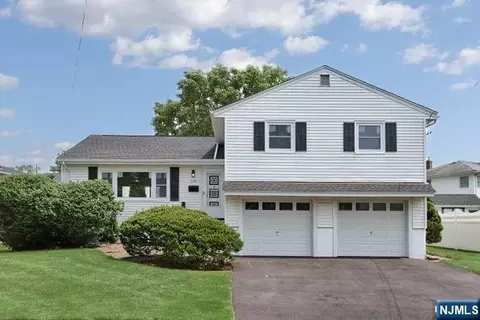 7-32 Richard St, Fair Lawn, NJ 07410
