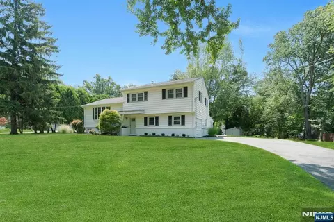 615 Maze Rd, River Vale, NJ 07675