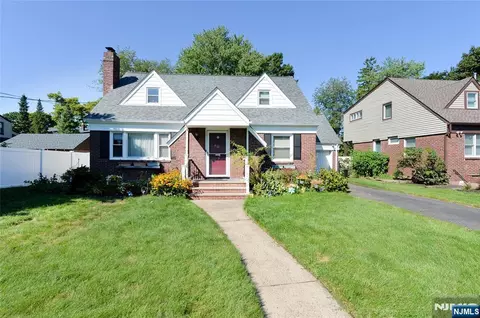 4-12 Kenneth Ave, Fair Lawn, NJ 07410
