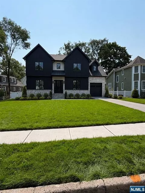54 Alan Ave, Glen Rock, NJ 07452