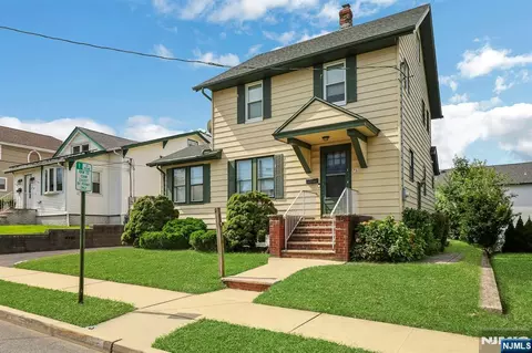 75 Humboldt St, Wood Ridge, NJ 07075