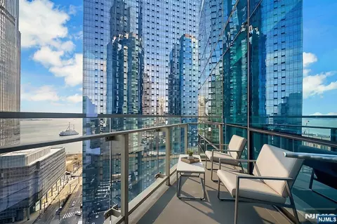 77 Hudson St #2409, Jersey City, NJ 07302