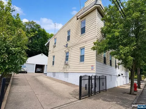 25-33 Belmont Ave, Paterson, NJ 07522