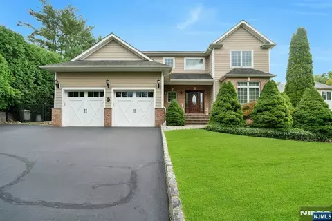 87 Linden Ave, Emerson, NJ 07630