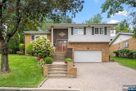 55 Birch St, Englewood Cliffs, NJ 07632