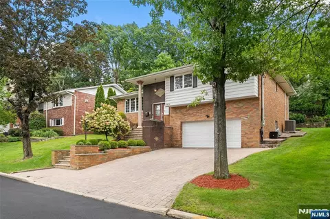 55 Birch St, Englewood Cliffs, NJ 07632