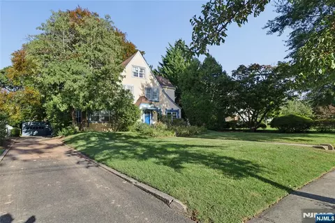 156 Cornell Ave, Hawthorne, NJ 07506