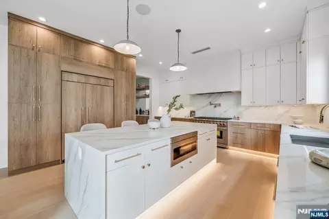 Kitchen - 190 Denver Rd, Paramus, NJ 07652 photo 2 of 4