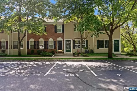 2373 Phillip Ct, Mahwah, NJ 07430
