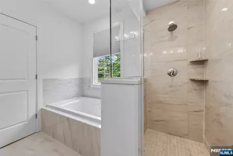 Other - 15 Gabriel Ct #15, Paramus, NJ 07652 photo 6 of 13
