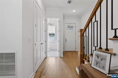 Entry Way - 22 Gabriel Ct #15, Paramus, NJ 07652 photo 3 of 6