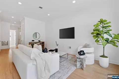 Other - 22 Gabriel Ct #15, Paramus, NJ 07652 photo 3 of 13