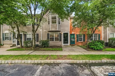 2140 Jordan Ct, Mahwah, NJ 07430